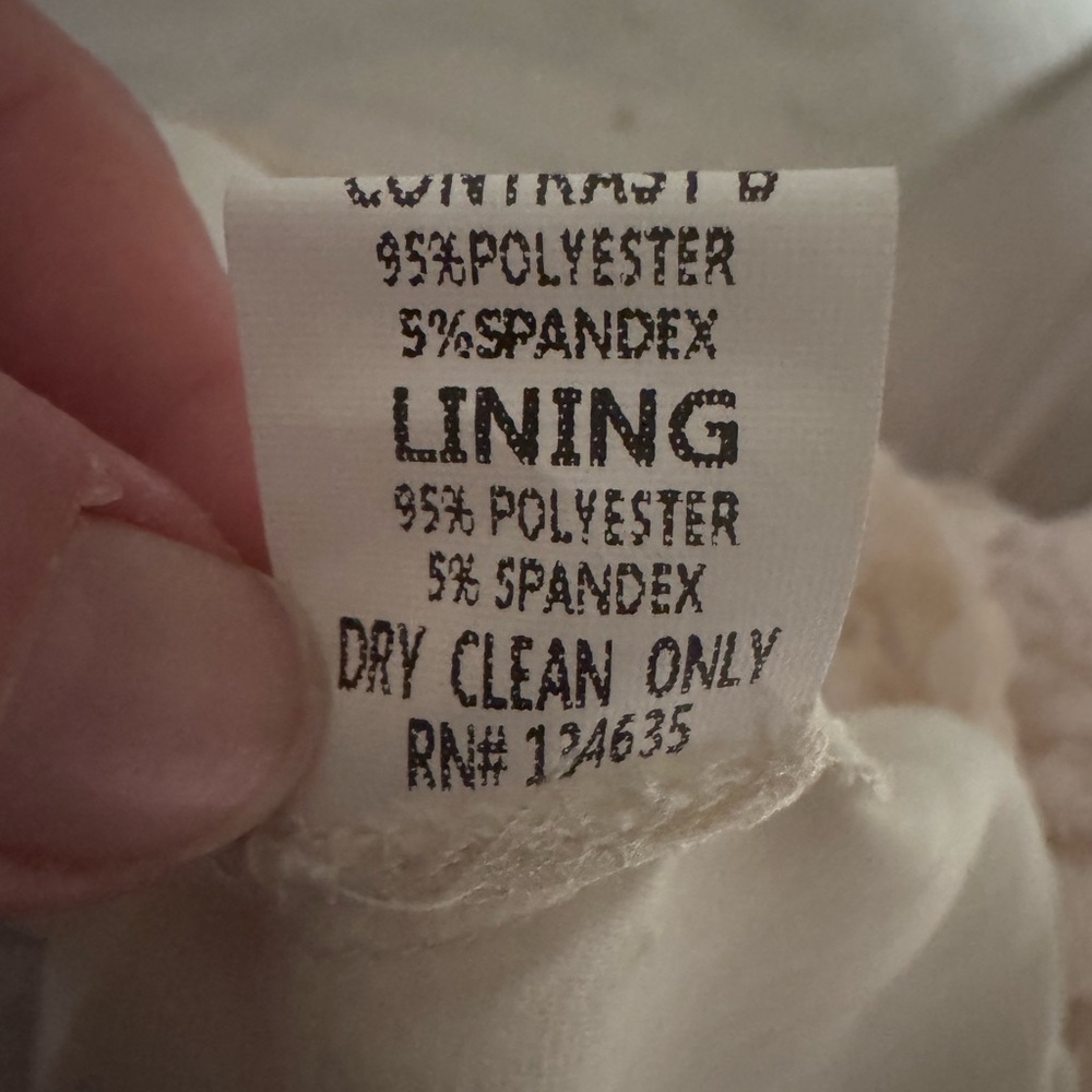 Minuet Elegant Cream Floral Dress - Picture 11 of 11